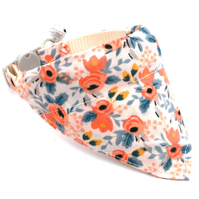 Bandana fleuri pour chien & chat – Collier triangle