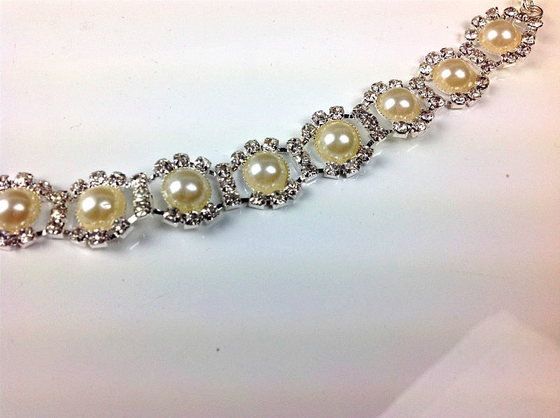 Collier perles & strass pour chien et chat – Élégant