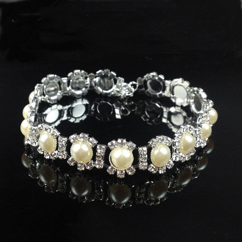 Collier perles & strass pour chien et chat – Élégant